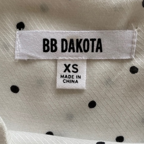 BB DAKOTA ❥ Alexus Ruffle Top Polka Dot White XS - Picture 4 of 6